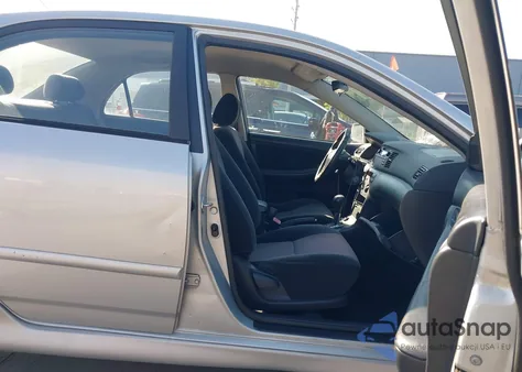 2004 Toyota Corolla S z USA, uszkodzony, nr VIN 1NXBR32E24Z296836